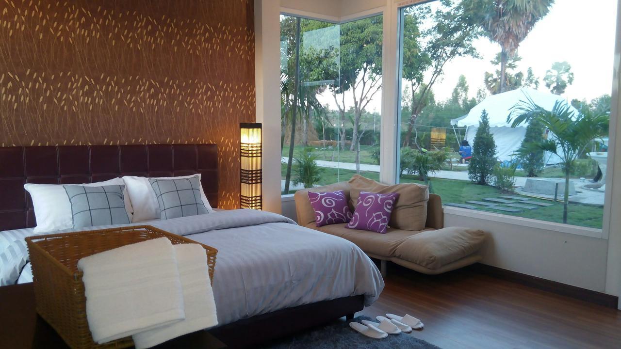 Bluemoon Riverside Phibun Mangsahan Экстерьер фото