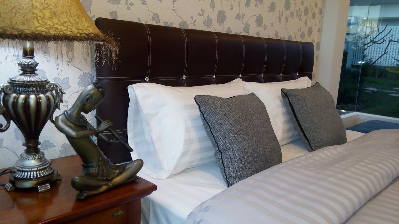 Bluemoon Riverside Phibun Mangsahan Экстерьер фото