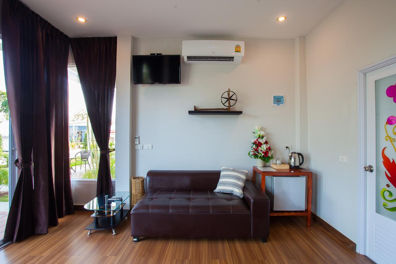Bluemoon Riverside Phibun Mangsahan Экстерьер фото
