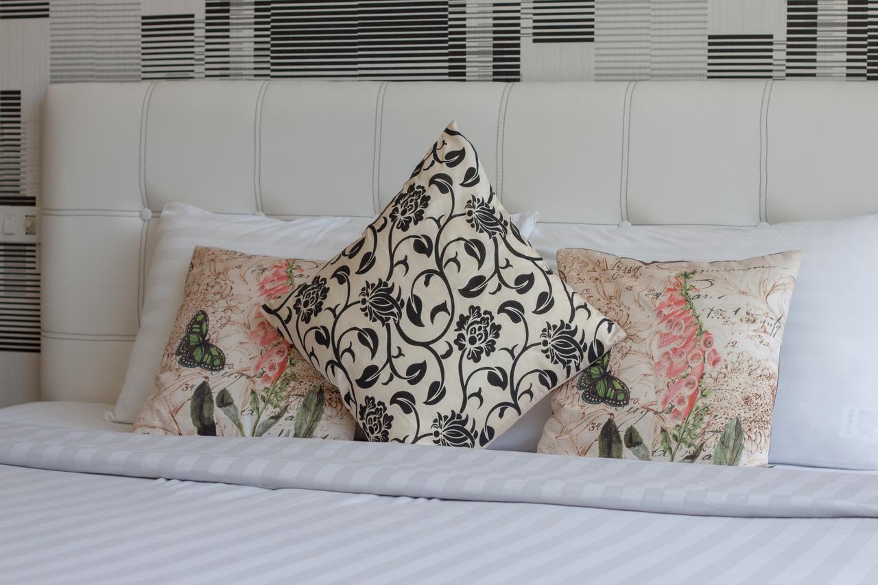 Bluemoon Riverside Phibun Mangsahan Экстерьер фото